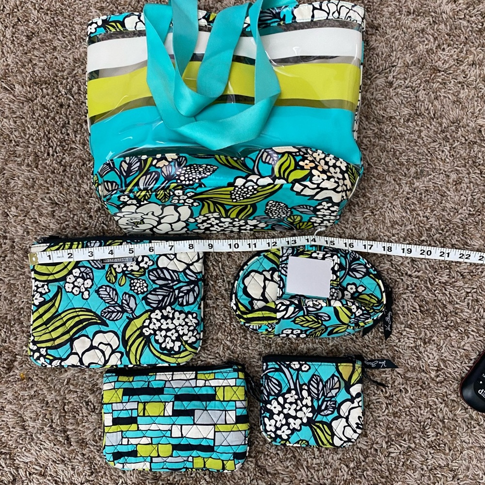 Vera Bradley 5 pieces Island Blooms